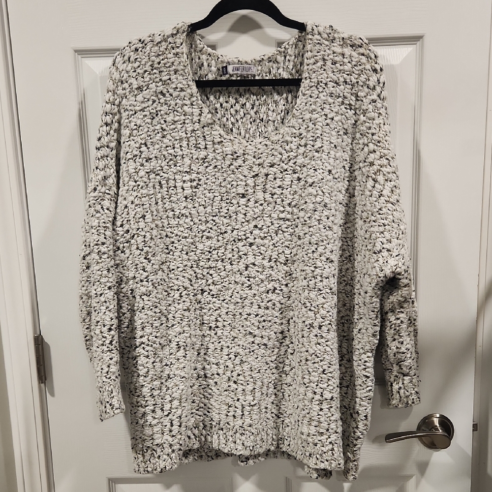 Jennifer Lopez Women's V-Neck Sweater